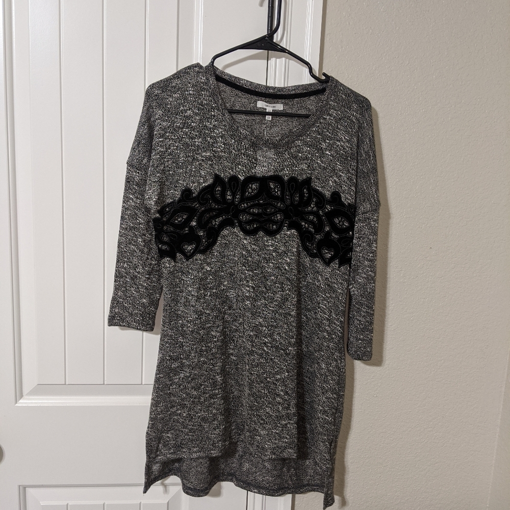 Maurice's long tunic